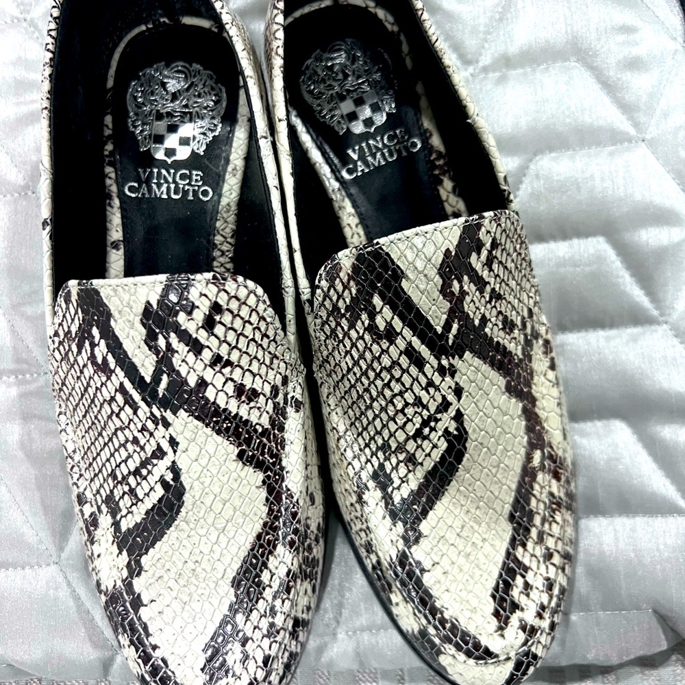 Vince camuto slip on loafers